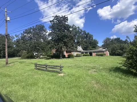 Exterior - 604 Cedar Ave, Richton, MS 39476 photo 3 of 4
