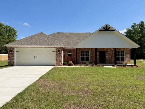 10 Henry Burns Ln, Petal, MS 39465