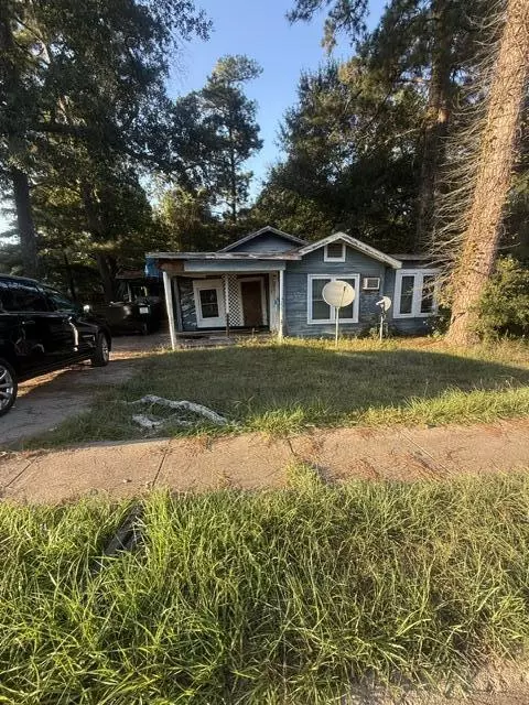 1715 W 7th St, Hattiesburg, MS 39401