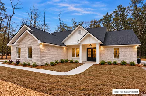 53 Clear Lake Rd, Perkinston, MS 39573