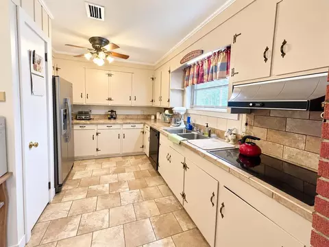 Kitchen - 27 Morris Brown, Laurel, MS 39443 photo 1 of 1