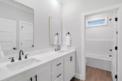 Bath - 49 Excellor Rd, Sumrall, MS 39482 photo 8 of 11