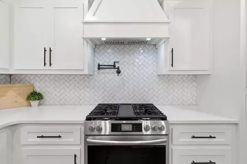 Kitchen - 49 Excellor Rd, Sumrall, MS 39482 photo 5 of 6