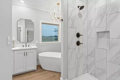 Bath - 49 Excellor Rd, Sumrall, MS 39482 photo 6 of 11