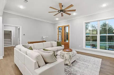Living - 49 Excellor Rd, Sumrall, MS 39482 photo 3 of 4