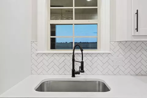 Kitchen - 49 Excellor Rd, Sumrall, MS 39482 photo 4 of 6