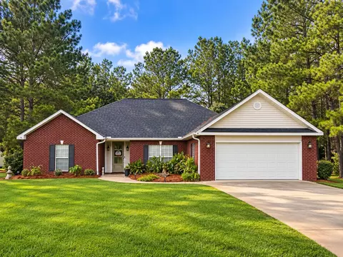 28 Docs Ln, Ellisville, MS 39437