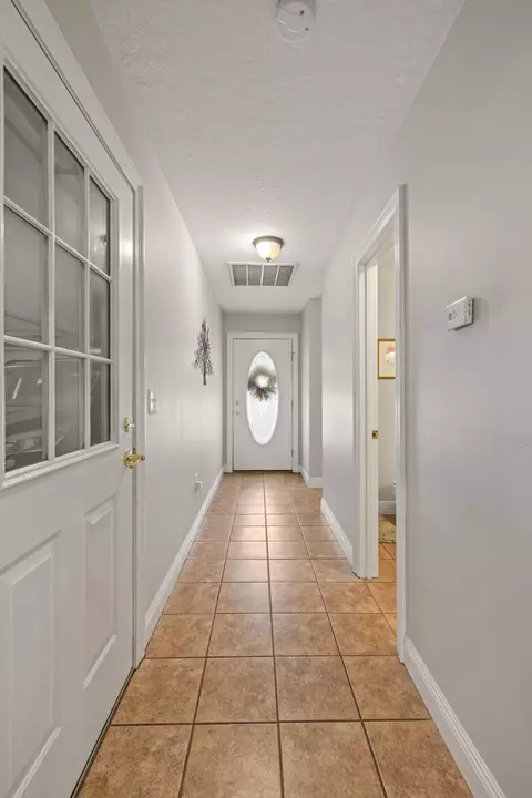 Entry Way - 7 J Scott Rd, Purvis, MS 39475 photo 3 of 4