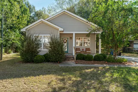 219 N 21st Ave, Hattiesburg, MS 39401
