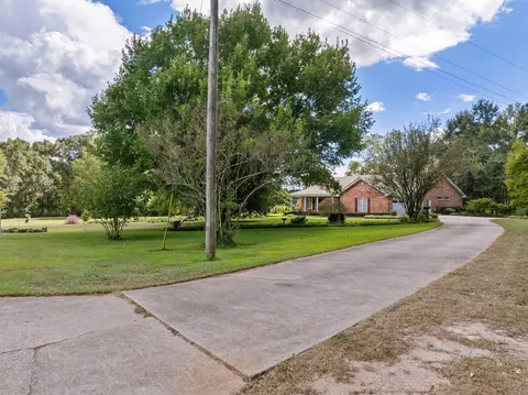 Exterior - 47 Nobles, Sumrall, MS 39482 photo 3 of 12