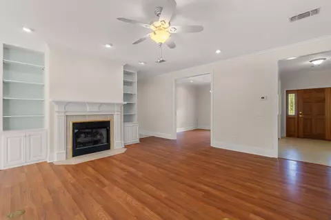 Living - 47 Nobles, Sumrall, MS 39482 photo 3 of 7