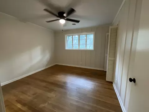 Bedroom - 23 Sunset, Laurel, MS 39440 photo 2 of 3