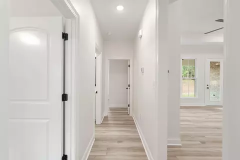 Entry Way - 15 James Switzer, Purvis, MS 39475 photo 4 of 4