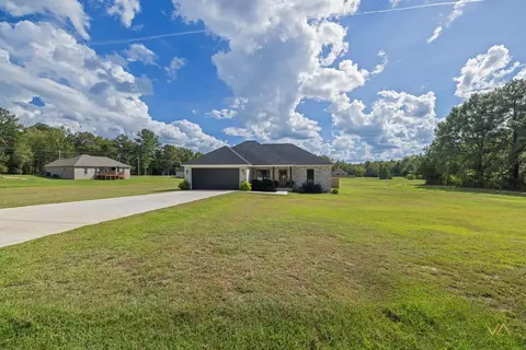 Exterior - 759 Nobles, Sumrall, MS 39482 photo 4 of 12