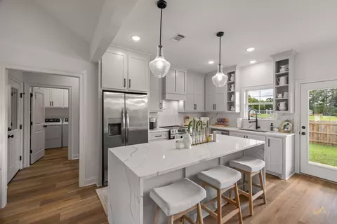 Kitchen - 759 Nobles, Sumrall, MS 39482 photo 7 of 7