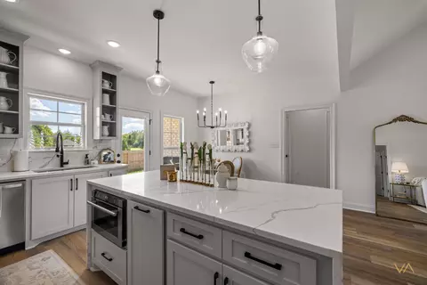 Kitchen - 759 Nobles, Sumrall, MS 39482 photo 4 of 7