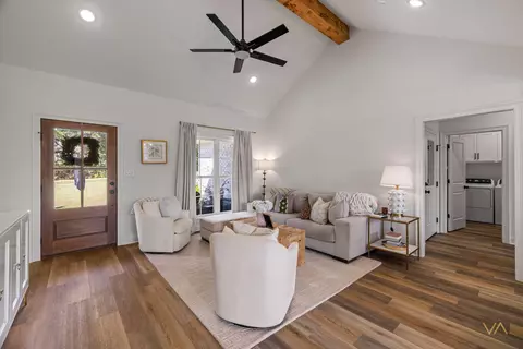 Living - 759 Nobles, Sumrall, MS 39482 photo 2 of 3