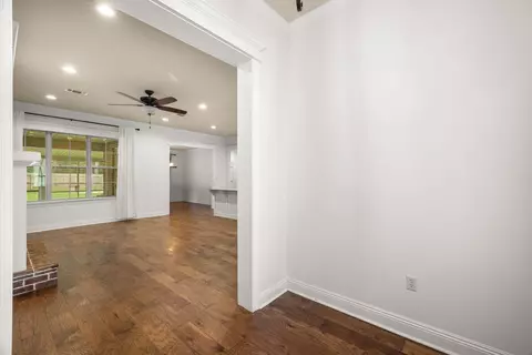 Entry Way - 30 Broad Leaf Cv, Petal, MS 39465 photo 2 of 6