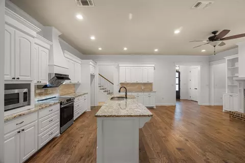 Entry Way - 30 Broad Leaf Cv, Petal, MS 39465 photo 3 of 6