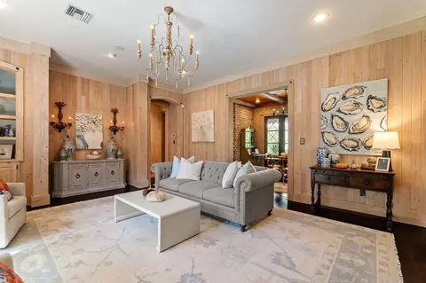 Living - 15 Jomar Rd, Laurel, MS 39443 photo 1 of 6
