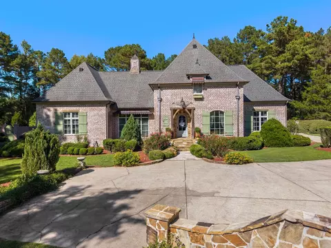 Exterior - 15 Jomar Rd, Laurel, MS 39443 photo 3 of 27