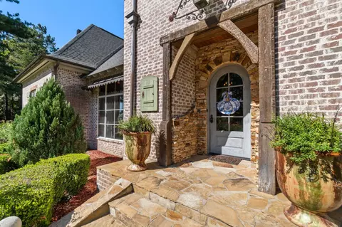 Exterior - 15 Jomar Rd, Laurel, MS 39443 photo 11 of 27