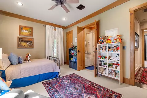 Bedroom - 15 Jomar Rd, Laurel, MS 39443 photo 9 of 15