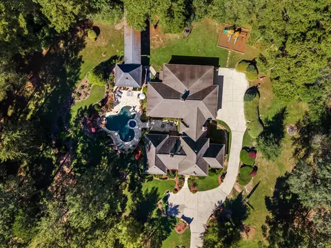 View/Area - 15 Jomar Rd, Laurel, MS 39443 photo 2 of 5