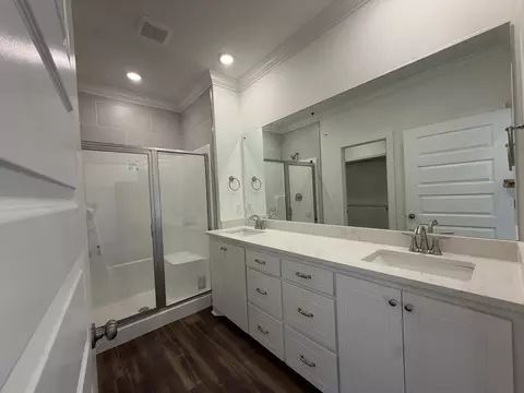 Bath - 241 Smith Dr, Mendenhall, MS 39114 photo 1 of 2