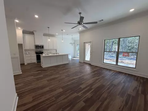 Living - 241 Smith Dr, Mendenhall, MS 39114 photo 1 of 2