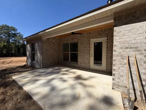 Exterior - 241 Smith Dr, Mendenhall, MS 39114 photo 1 of 3