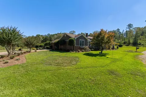 Exterior - 46 Big View Dr, Laurel, MS 39443 photo 4 of 20