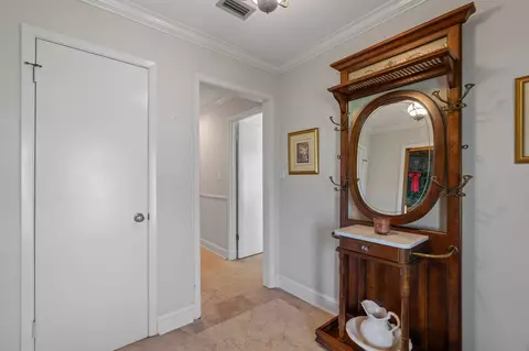 Entry Way - 46 Big View Dr, Laurel, MS 39443 photo 1 of 4