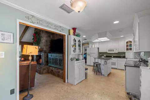 Kitchen - 46 Big View Dr, Laurel, MS 39443 photo 1 of 7