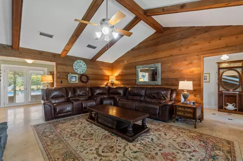 Living - 46 Big View Dr, Laurel, MS 39443 photo 2 of 3