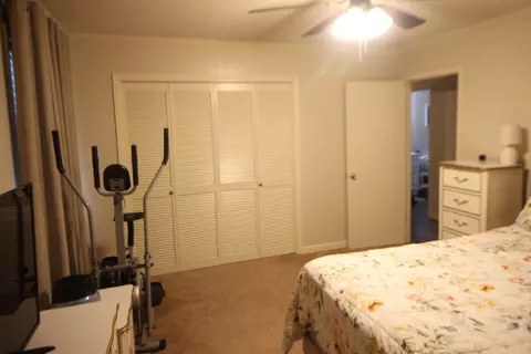 Bedroom - 1167 Springhill, Laurel, MS 39443 photo 2 of 4