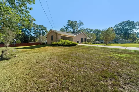 Exterior - 903 S 3rd St, Collins, MS 39428 photo 8 of 8