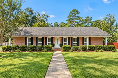 Exterior - 903 S 3rd St, Collins, MS 39428 photo 1 of 8