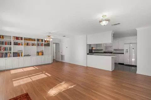Living - 903 S 3rd St, Collins, MS 39428 photo 3 of 5