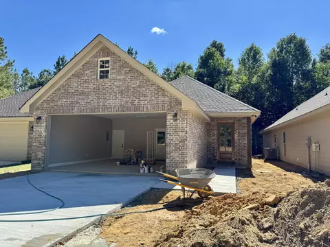 48 Riviera Dr, Hattiesburg, MS 39402