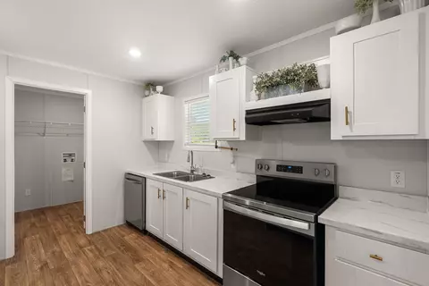 Kitchen - 9067 Hendry Rd, Petal, MS 39465 photo 2 of 3