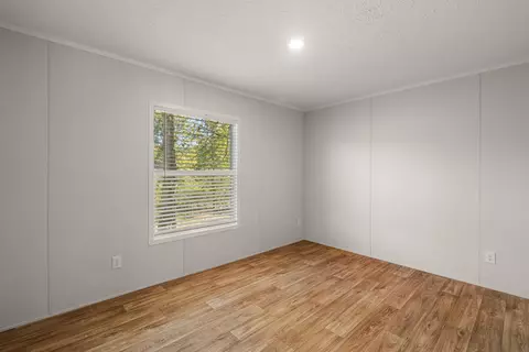 Bedroom - 9067 Hendry Rd, Petal, MS 39465 photo 4 of 9