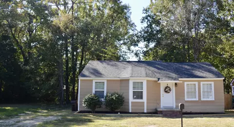 216 Kimball Ave, Hattiesburg, MS 39401