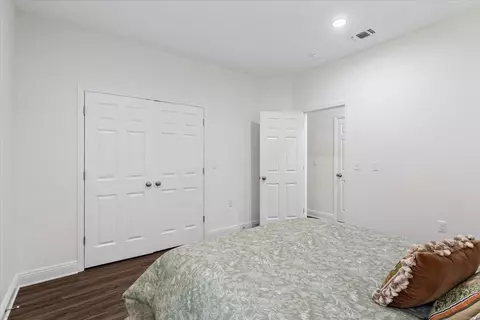 Bedroom - 1473 W 20th St, Laurel, MS 39440 photo 5 of 6