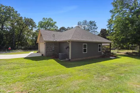 Exterior - 1473 W 20th St, Laurel, MS 39440 photo 5 of 5