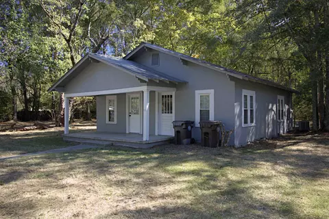 134 Shelby St, Hattiesburg, MS 39401