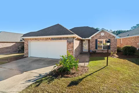 136 Willow Brook Dr, Hattiesburg, MS 39402