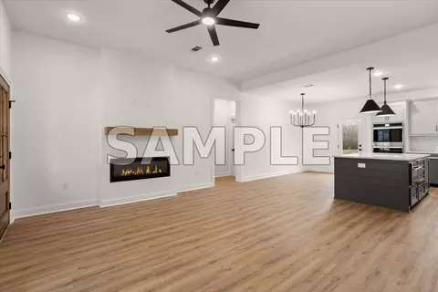 Living - 27 Trevor Trl, Sumrall, MS 39482 photo 4 of 4
