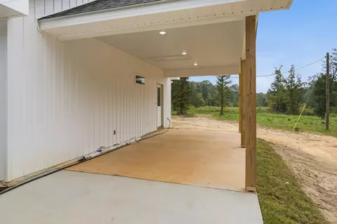 Exterior - 736 Cold Spgs, Collins, MS 39428 photo 5 of 7