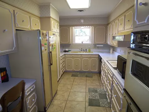 3304 Franklin Ave, Laurel, MS 39440 photo 7